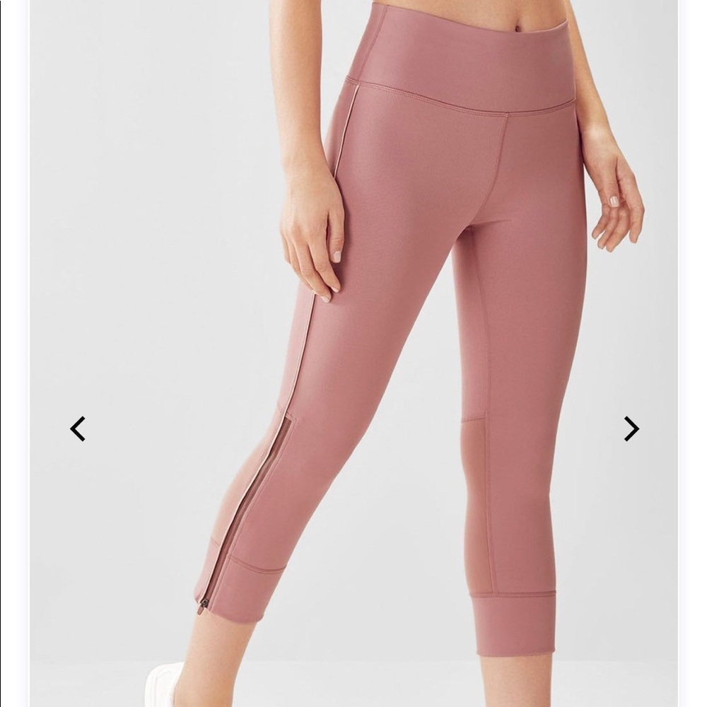 ⭐️ NWT ⭐️ Fabletics High Waisted Mesh PowerHold